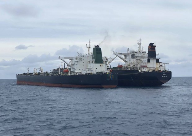 Indonesian Authorities Probe Iranian, Chinese Crews of Tankers over Oil Transfer Indonesian Authorities Probe Iranian, Chinese Crews of Tankers over Oil Transfer