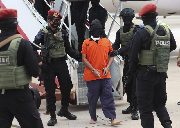 Indonesian Court Condemns Militant Bomb-maker to Life in Prison Indonesian Court Condemns Militant Bomb-maker to Life in Prison