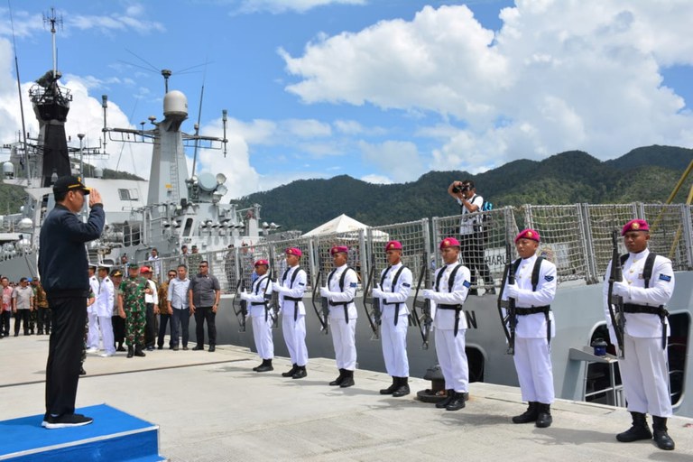 Jokowi military.JPG Jokowi military.JPG
