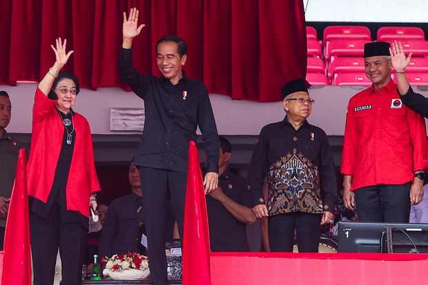 Indonesia ruling party official: President no longer a member after supporting opposition Indonesia ruling party official: President no longer a member after supporting opposition