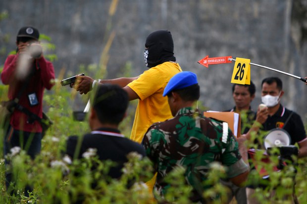 Activists blame Indonesian police, soldiers for dozens of extrajudicial killings Activists blame Indonesian police, soldiers for dozens of extrajudicial killings