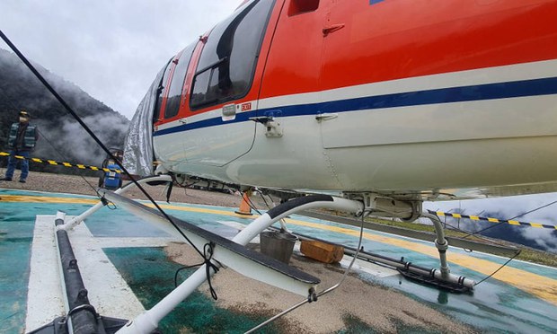 Rebels Torch Plane, Shoot Helicopter in Indonesia’s Papua Region Rebels Torch Plane, Shoot Helicopter in Indonesia’s Papua Region