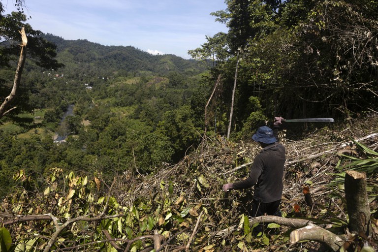 Prabowo-environmentalists4.jpg Prabowo-environmentalists4.jpg