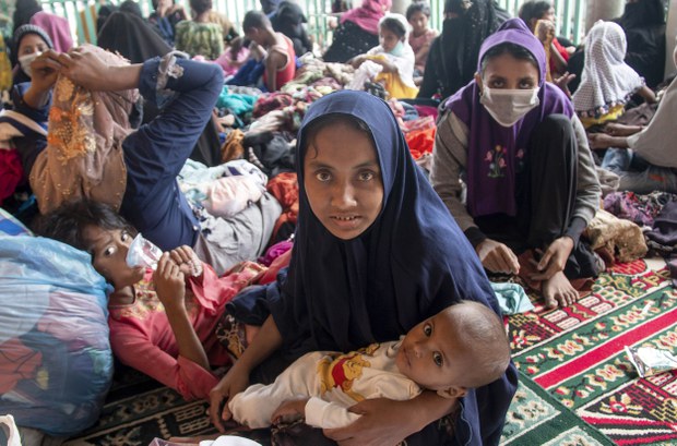 Boat with more than 100 Rohingya lands in Indonesia’s Aceh province Boat with more than 100 Rohingya lands in Indonesia’s Aceh province