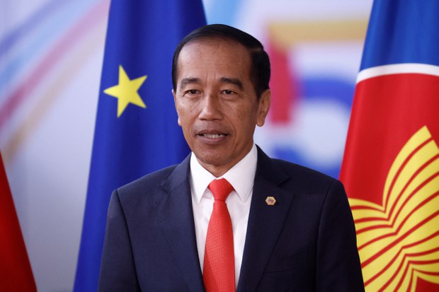 Indonesia to restore citizenship for political exiles Indonesia to restore citizenship for political exiles