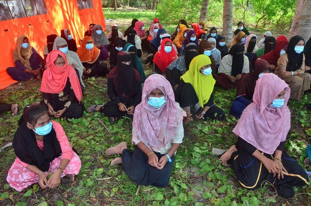 Boat with 120 Rohingya Refugees Stranded off Indonesia’s Aceh Province Boat with 120 Rohingya Refugees Stranded off Indonesia’s Aceh Province