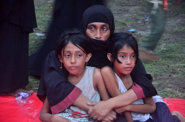 Hundreds of Rohingya flee shelters in Indonesia’s Aceh region Hundreds of Rohingya flee shelters in Indonesia’s Aceh region