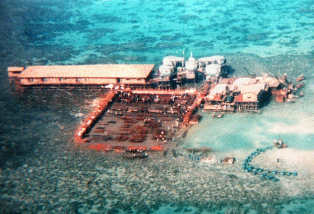 This declassified photo released by the Philippine Department of National Defense shows a Chinese installation at Mischief Reef in the South China Sea, Nov. 10, 1998. (AFP)