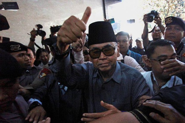 Indonesian Islamic school leader detained on blasphemy charge after Muslim groups protest Indonesian Islamic school leader detained on blasphemy charge after Muslim groups protest