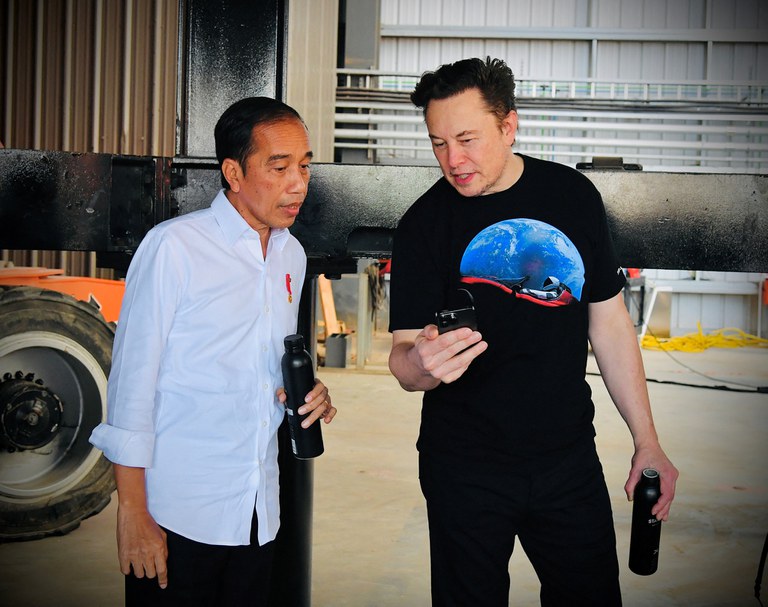 Jokowi-Musk-new.jpg Jokowi-Musk-new.jpg