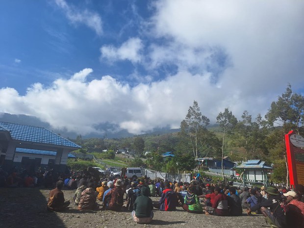 Protest erupts after Indonesian military kills 3 suspected independence fighters in Papua Protest erupts after Indonesian military kills 3 suspected independence fighters in Papua