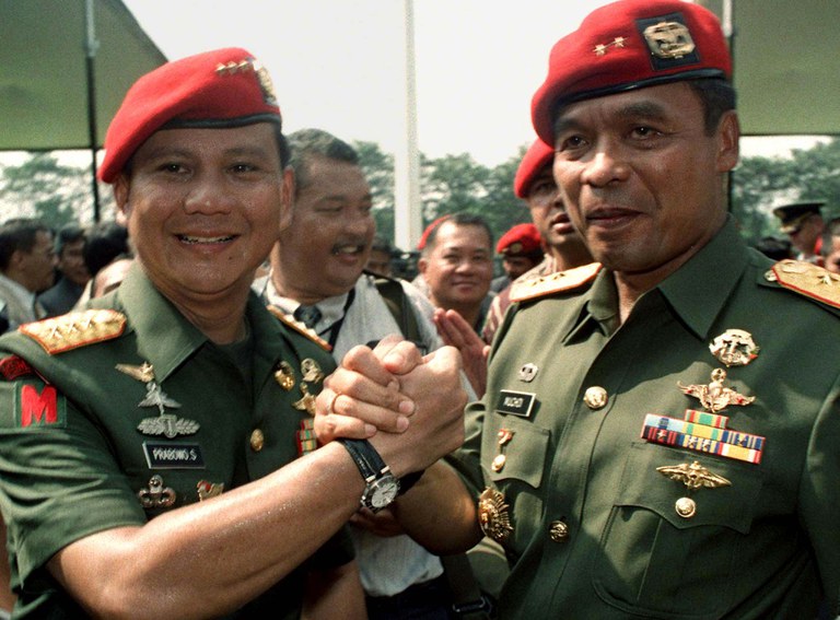 TWo-A.JPG TWo-A.JPG