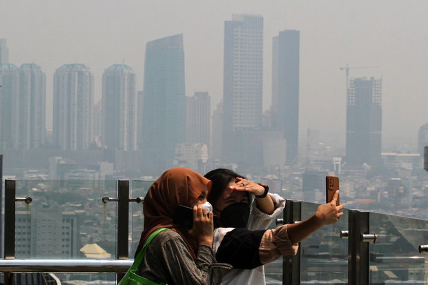 Jakarta air pollution hits new heights Jakarta air pollution hits new heights