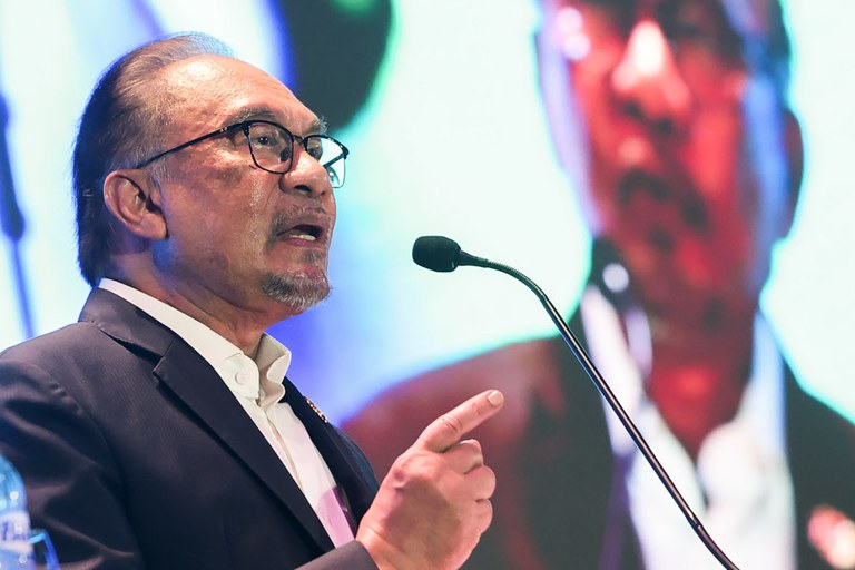 28 MY-anwar2.jpg 28 MY-anwar2.jpg