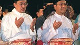 171130-MY-mahathir-anwar-1000