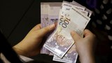 Analysts: Malaysian govt moving up budget debate signals possible snap polls