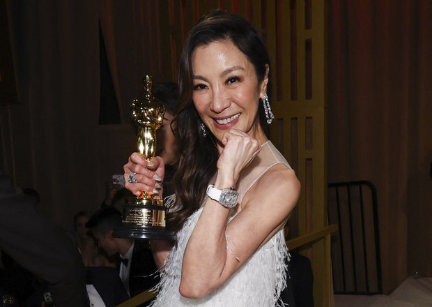 Malaysians exult as Michelle Yeoh wins Asia’s first best actress Oscar Malaysians exult as Michelle Yeoh wins Asia’s first best actress Oscar