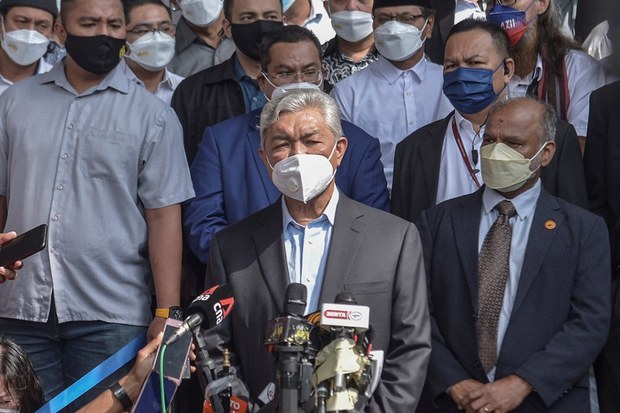 Malaysian Court Orders UMNO Leader to Enter Defense in $30M Embezzlement Case Malaysian Court Orders UMNO Leader to Enter Defense in $30M Embezzlement Case