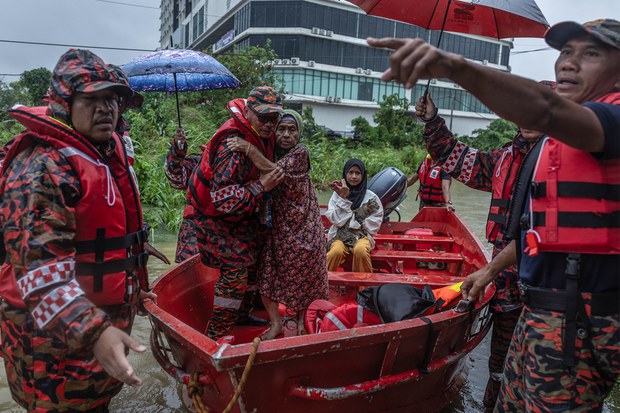 Still recovering from flooding, Malaysia, Thailand prepare for new storms Still recovering from flooding, Malaysia, Thailand prepare for new storms