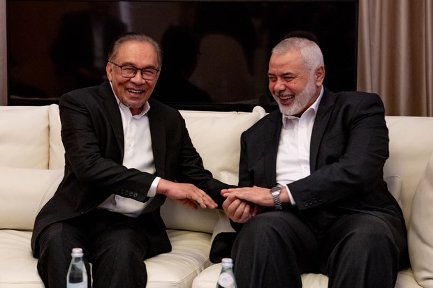 Malaysian PM Anwar meets Hamas leaders in Qatar amid US concerns Malaysian PM Anwar meets Hamas leaders in Qatar amid US concerns