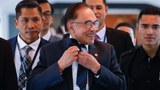 Malaysian PM Anwar breezes through vote of confidence in parliament