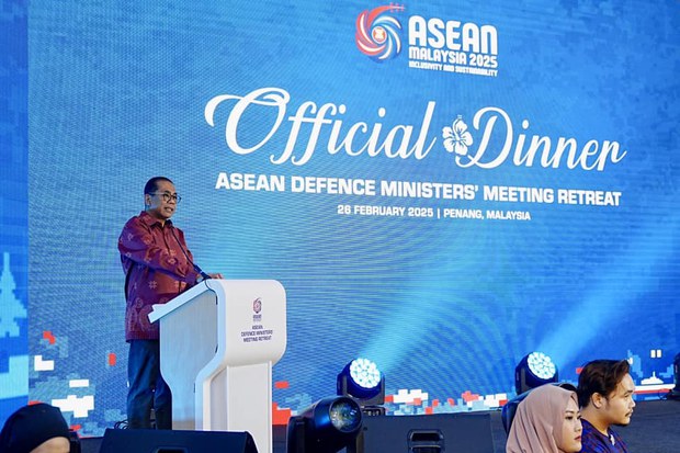 Malaysia calls for ASEAN defense industries to become inter-linked Malaysia calls for ASEAN defense industries to become inter-linked