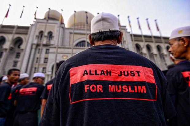 Malaysian govt withdraws appeal against ruling allowing non-Muslims to use word ‘Allah’ Malaysian govt withdraws appeal against ruling allowing non-Muslims to use word ‘Allah’