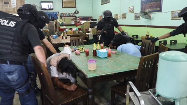 171017-MALAYSIA-RAID-inside2-620.JPG