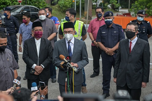 UMNO Says Will Return to Power, as Malaysian Lawmakers Rush to Name PM UMNO Says Will Return to Power, as Malaysian Lawmakers Rush to Name PM