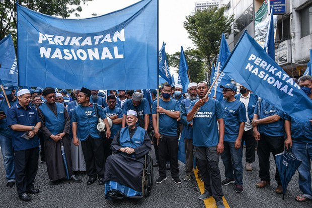 Analysts: Poll results show Malaysia is more racially polarized than ever Analysts: Poll results show Malaysia is more racially polarized than ever
