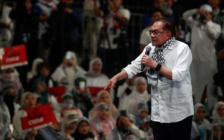MY-Anwar-march-pic.JPG MY-Anwar-march-pic.JPG