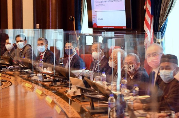 Malaysian PM Gets Reprieve as Key Coalition Ministers Agree Not to Quit Malaysian PM Gets Reprieve as Key Coalition Ministers Agree Not to Quit