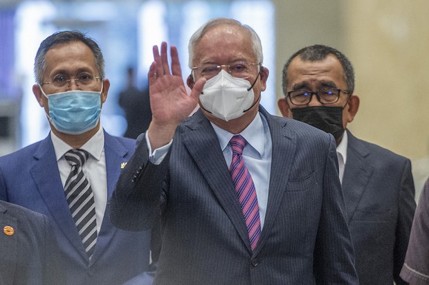 Najib discharges most of his defense team during final appeal hearings Najib discharges most of his defense team during final appeal hearings