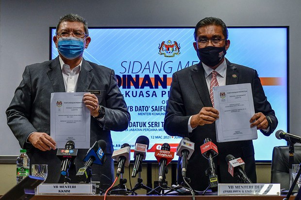 Malaysian Officials Defend Emergency Ordinance Outlawing Fake News Malaysian Officials Defend Emergency Ordinance Outlawing Fake News