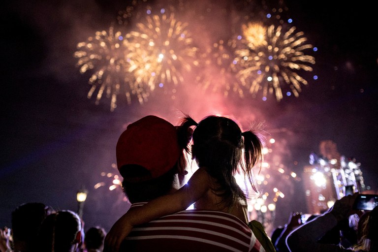 philippines-chinese-new-year-fireworks 5.JPG philippines-chinese-new-year-fireworks 5.JPG