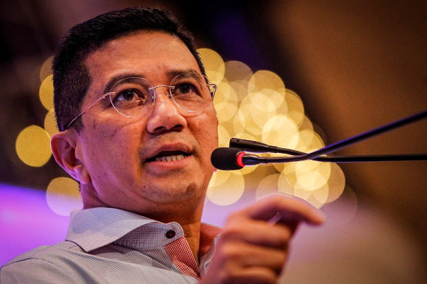 PKR deputy president Mohamed Azmin Ali speaks during the Shared Prosperity Vision dinner in Kuala Lumpur, Dec.8, 2019. [S. Mahfuz/BenarNews]