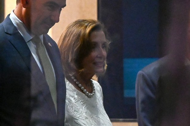 China steps up threats amid reports of unofficial Taiwan visit by Nancy Pelosi China steps up threats amid reports of unofficial Taiwan visit by Nancy Pelosi