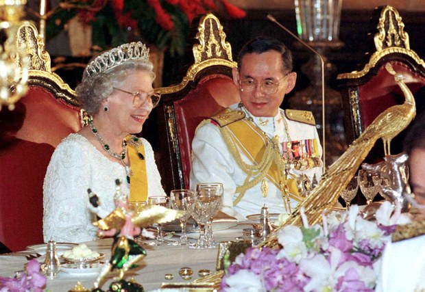queen-thai-king.JPG