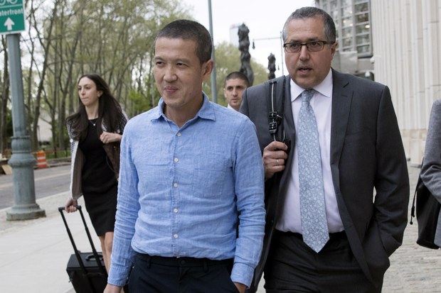 Ex-Goldman Sachs banker Roger Ng extradited to Malaysia for 1MDB trial Ex-Goldman Sachs banker Roger Ng extradited to Malaysia for 1MDB trial