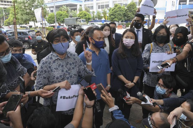 Malaysian Youths Sue Govt, Demand Right to Vote this Year Malaysian Youths Sue Govt, Demand Right to Vote this Year