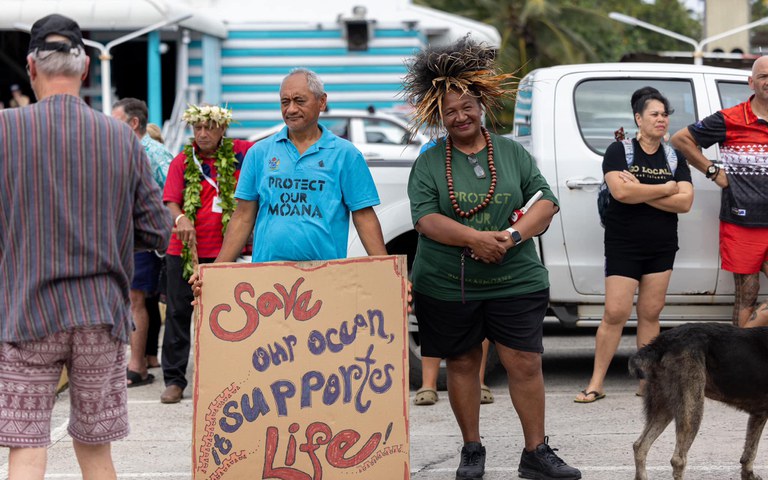 240922_CookIslands_mining_protest.jpg 240922_CookIslands_mining_protest.jpg