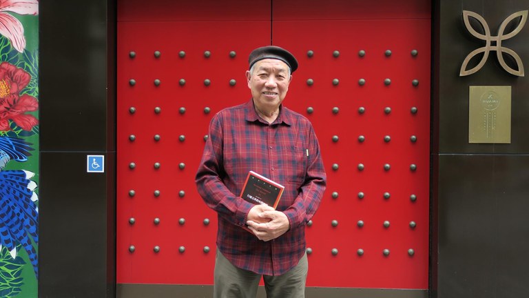 Copy of NZ media pic2 Sun Jiarui, writer.JPG Copy of NZ media pic2 Sun Jiarui, writer.JPG