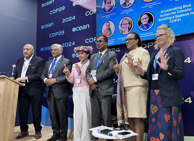 Australia accused of climate ‘lip service’ over bid to host Pacific COP Australia accused of climate ‘lip service’ over bid to host Pacific COP