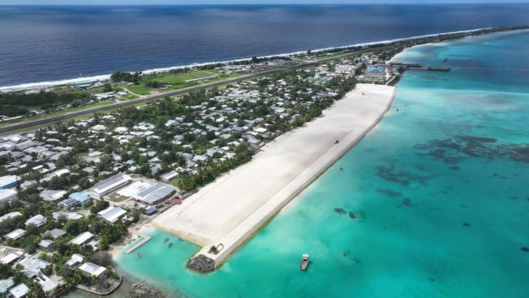 Tuvalu-reclamation.jpeg Tuvalu-reclamation.jpeg