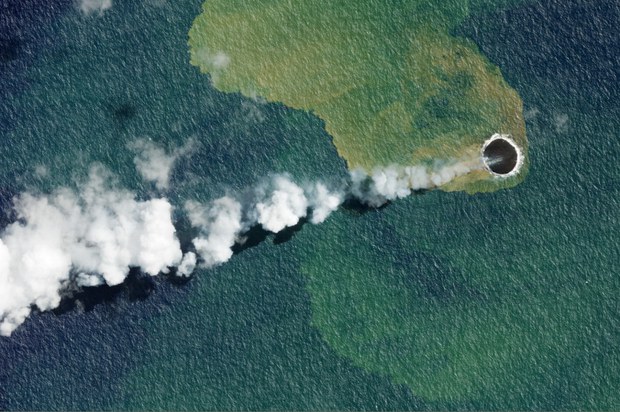 New island rises near Tonga as undersea volcano erupts New island rises near Tonga as undersea volcano erupts