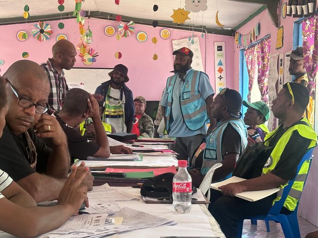 PNG census woes deepen as unpaid enumerators withhold data PNG census woes deepen as unpaid enumerators withhold data