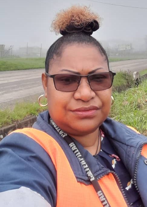PNG police Patmo selfie.jpg PNG police Patmo selfie.jpg