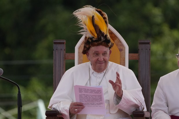 Remote PNG-Indonesia border crossing opened for Papuans to see pope Remote PNG-Indonesia border crossing opened for Papuans to see pope