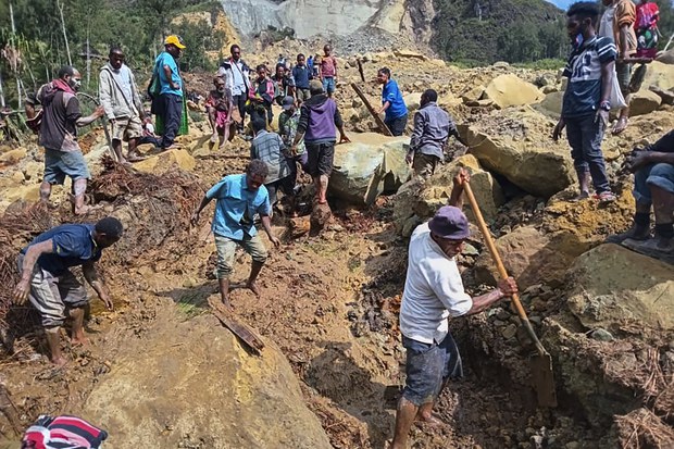 PNG landslide: Thousands more to evacuate as death toll mounts PNG landslide: Thousands more to evacuate as death toll mounts