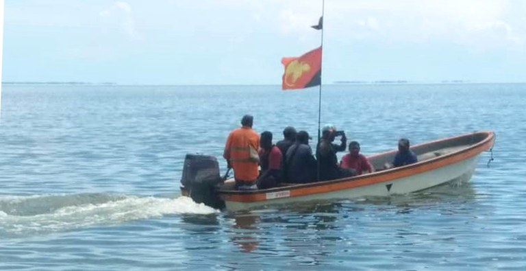 boat2.jpg boat2.jpg